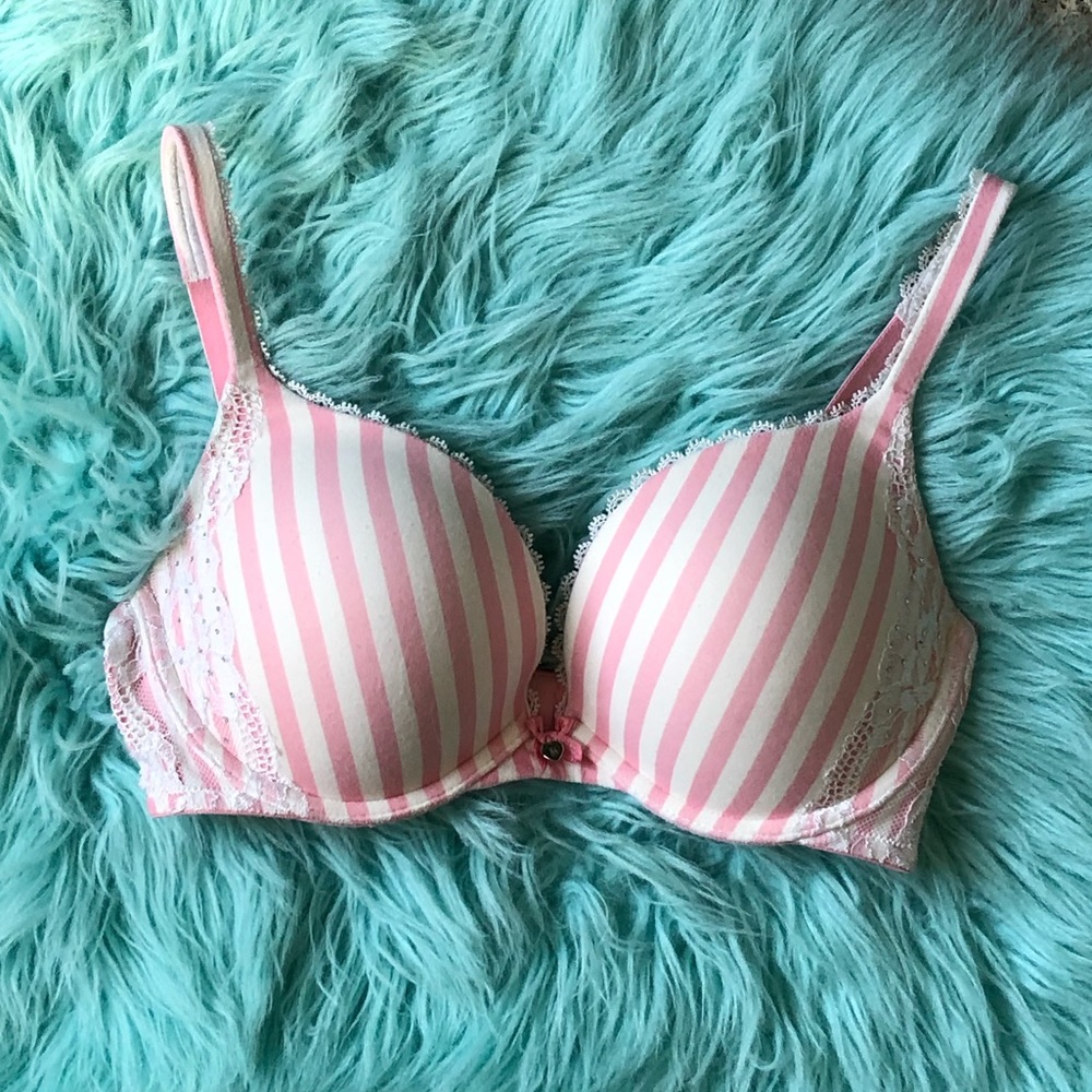 Victoria’s Secret sexy striped push-up bra